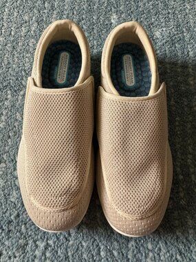 BRAND NEW YouYun Orthopedic Shoes, US Women’s Size 7